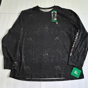 Spyder Swim Shirt. Black, x-large, new with tags.